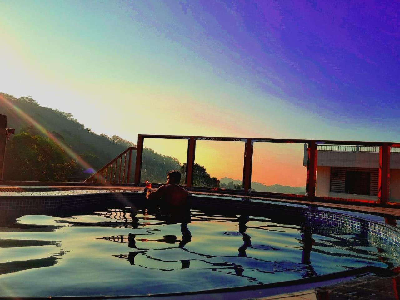 Manthra Leisure Hotel Kandy Luaran gambar